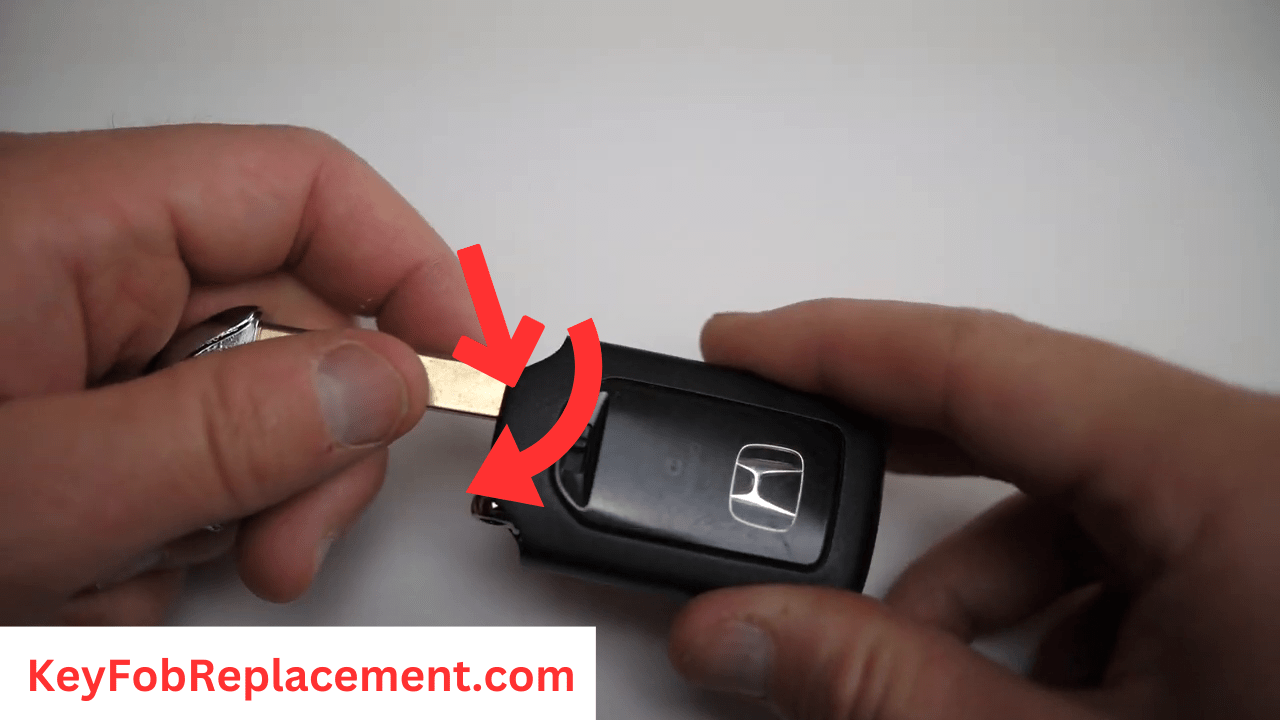 Honda Odyssey Key Split fob using key or screwdriver