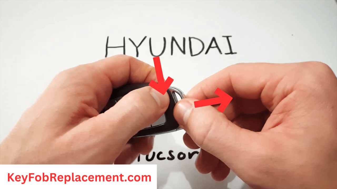 Hyundai Tucson Press button, remove key
