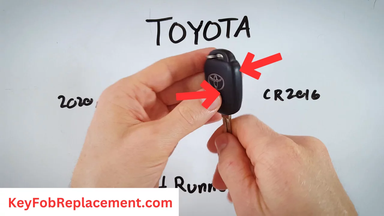 Toyota 4Runner Reassemble key by snapping parts together