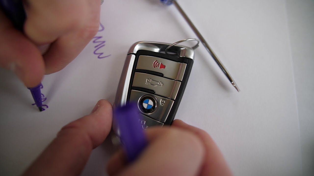 How to Replace the Battery in a 2018-2019 BMW X3 Key Fob