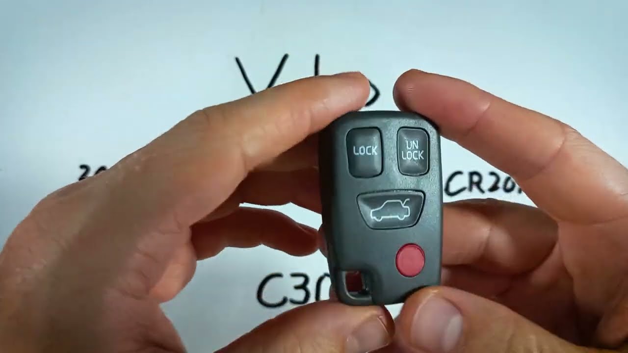 Volvo C30 Key Fob Battery Replacement Guide (2007 - 2013)